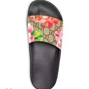 GUCCI GG supreme floral slide sandal slip on 39 size 8.5 or 9